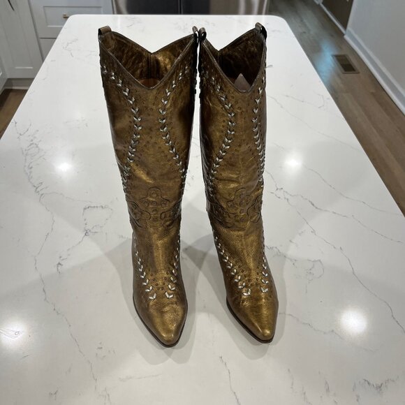 VTG LENNI Leather Low-Heel Western Boot Golden Color with Cut-Out Design 6.5 B - Picture 2 of 13